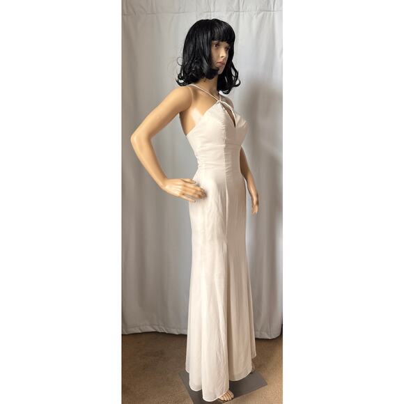 Azazie sexy fitted keyhole halter formal maxi Champagne. dress XXS - Picture 8 of 14